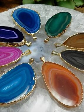 Agate Slice Pendant Necklace